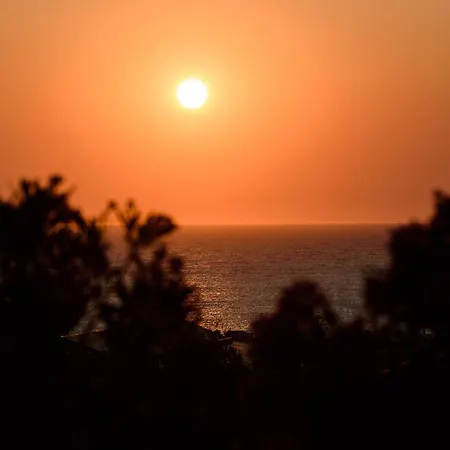 Aigaiou Avra Parikia (Paros)