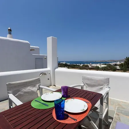 Aigaiou Avra * Páros